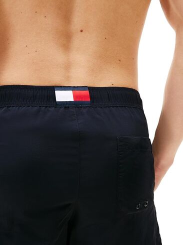 بدلة سباحة للرجال مقاس 7 بوصات من Tommy Hilfiger مع شورت قصير برباط، بدلة استحمام سريعة الجفاف in Kuwait