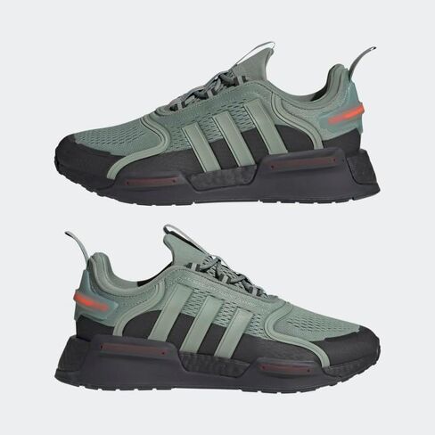 حذاء اديداس NMD_V3 للرجال، أخضر، مقاس 9.5 in Kuwait