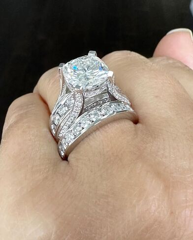 Cushion And Round Cut Sides Diamond Engagement Ring And Band Set In IGI Certified 14K Solid White Gold Hiden Halo Wedding Bridal Ring 7.50ct in Kuwait