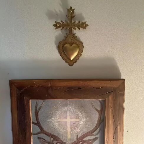 MVTDONT Golden Wall Cross-Saint Heart Miracle Decorative Wall Cross, Antique Gold Heart Design, Vintage Religious Home Deco in Saudi Arabia