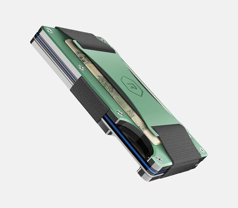 حزمة The Ridge Wallet Power Couple: محفظة بحزام للنقود بلون الغابة الخضراء للرجال + محفظة بحزام للنقود من الأوكالبتوس للنساء in Kuwait