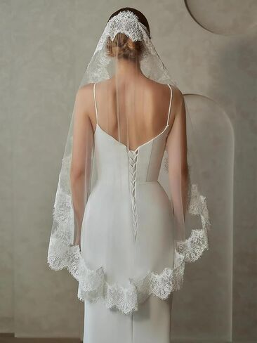 Mantilla Veils Floral Lace Edge Wedding Bridal Veil Fingertip Length for Brides in Saudi Arabia