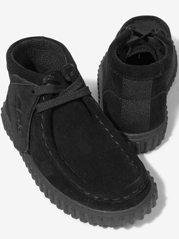 حذاء Clarks Kids Torhill Hi، جلد سويدي أسود، مقاس أمريكي 5 للأطفال الكبار in Kuwait