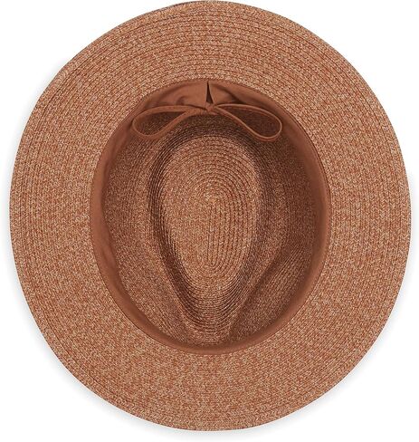 قبعة Wallaroo Rio Fedora (قرفة) - للنساء بعامل حماية من الأشعة فوق البنفسجية 50+ نسيج مرن | حافة مقاس 2½ بوصة | مقاس قابل للتعديل | مثالي لأيام الشاطئ، وملابس المنتجعات، والأناقة الكاجوال in Kuwait