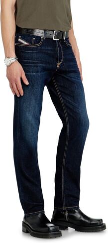 Diesel 2023 D-Finitive Regular Jeans in Kuwait