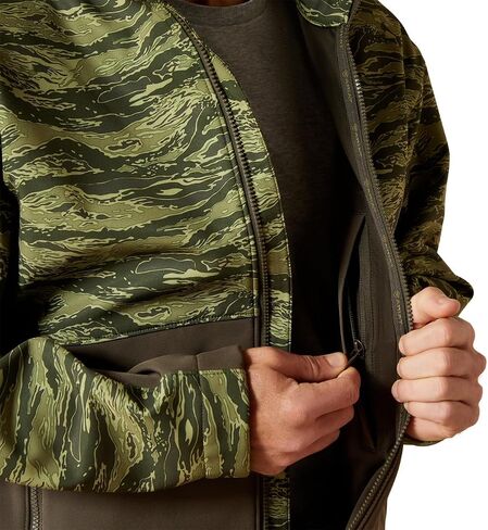 ARIAT Logo Softshell Jacket, Earth Green Camo, XX-Large Tall in Kuwait