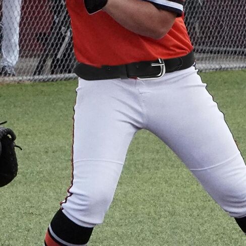 KALLORY Youth Elastic Baseball Belt, Flexible Softball Belt with Alloy Buckle, Adjustable Unisex Sports Waistband for Boys, Black Sports Accessory for Softball and Baseball in Kuwait