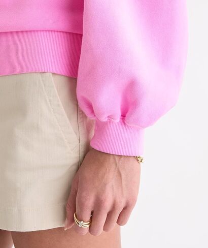 سترة نسائية من Vineyard Vines برقبة مستديرة من Surf Terry مع شعار جامعي in Kuwait