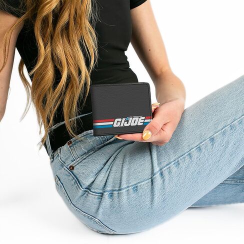محفظة هاسبرو بإبزيم، ثنائية الطي، شعار GI Joe شريطي أسود أحمر أبيض أزرق، جلد نباتي in Kuwait