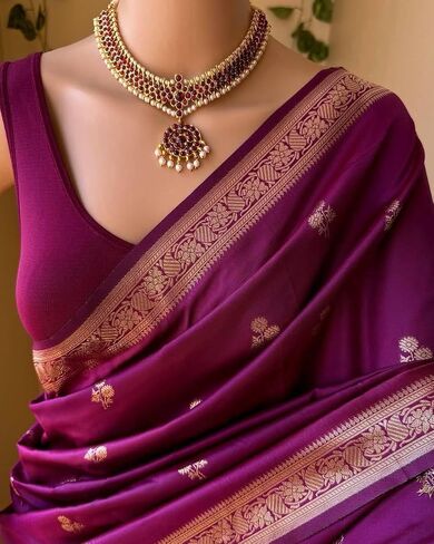 Women's Banarasi Silk Saree Purple with Golden Zari Work Unstitched Blouse Piece Traditional Weaving Floral Motifs Border in Kuwait