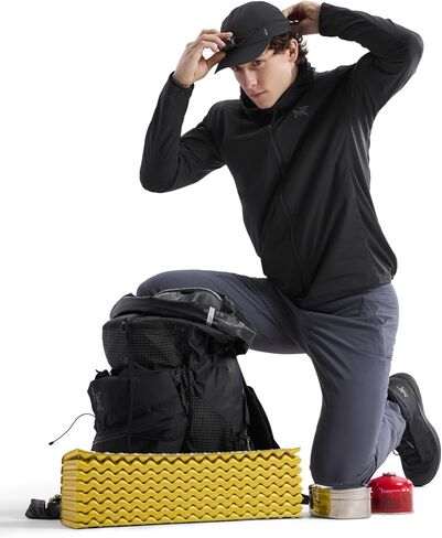 هودي رجالي من Arc'teryx Atom SL | هوديس معزول Superlight Coreloft | سترة مسامية وخفيفة الوزن للأنشطة الخارجية | أسود، كبير جدًا in Kuwait