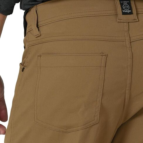 Wrangler ATG by Men's Kelp Cliffside Utility Pant in Kuwait