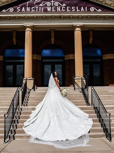 2 Tier Cathedral Length Simple Plain Bridal Veil with Comb for Wedding Brides in Saudi Arabia