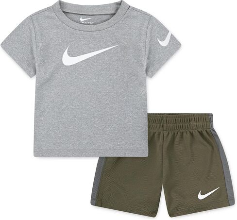 طقم ملابس مكون من قطعتين من تي شيرت وشورت شبكي برسومات Dri-fit Swoosh من Nike للأولاد الصغار in Kuwait