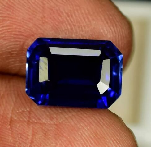 AAA Natural Ceylon Blue Sapphire Certified Loose Gemstone | GIE Certified Faceted Cut Sapphire for Jewelry Making | High-Quality Genuine Blue Sapphire Stone in Kuwait