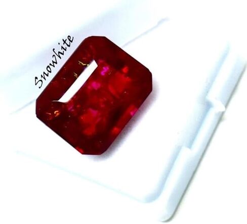 Natural Red Beryl Bixbite 11 Carat Rare Certified Gemstone Emerald Cut Intense Deep Red High-End Loose Gem in Kuwait