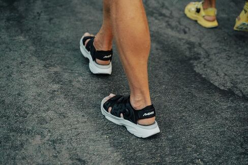 Mens Martlett Sandal - Lightweight and Adjustable Athletic Footwear for Outdoor, Walking, and Hiking in Saudi Arabia