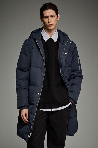 Orolay Men's Quilted Down Jacket – Windproof, Water-Resistant, Hooded Puffer Coat with Pockets for Winter Sports in Kuwait