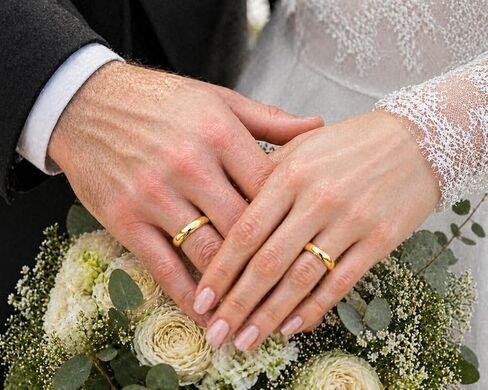 Gemini His and Her 18K Gold Color Anniversary Wedding Titanium Rings Set Dome Court Valentine Day Gift US size 3.5 to 16.5 in Kuwait