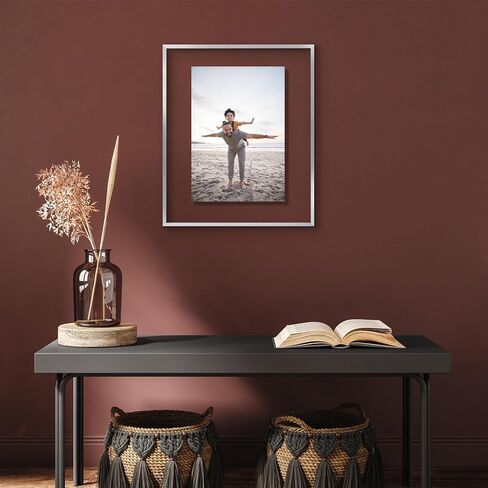 إطار صورة عائم من الألومنيوم مقاس 16 × 20 من Americanflat مع زجاج مقاوم للكسر - يُستخدم كإطار صورة مقاس 11 × 14 أو عرض صورة مقاس 16 × 20 - مجموعة عائمة مميزة - إطارات صور للحائط - فضي in Kuwait