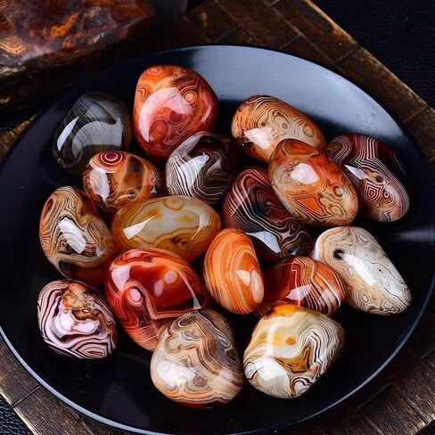 Sardonyx Banded Agate Palm Stone Irregular Polished Tumbled Stone Pebble Healing Crystal for Home Decor (500, Grams) in Saudi Arabia