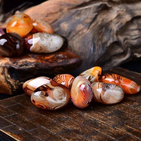 Sardonyx Banded Agate Palm Stone Irregular Polished Tumbled Stone Pebble Healing Crystal for Home Decor (500, Grams) in Saudi Arabia