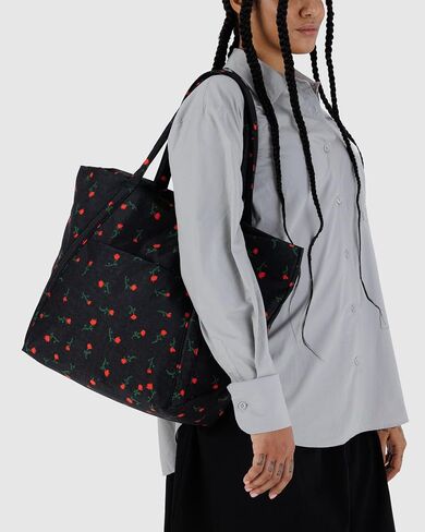 BAGGU Cloud Bag - Painted Wildflower in Kuwait