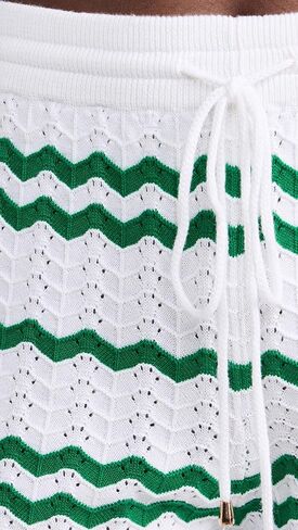 شورت كابريس نسائي من Seven Wonders in Kuwait