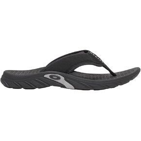 Oakley mens Operative Flip Flop in Kuwait