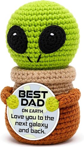 Jettryran Fathers Day Dad Gifts from Daughter Son Wife Birthday Gift for Dad Father in Law Bonus Stepdad Grandpa Basket Positive Crochet Alien Decor with Father's Day Card for Husband from Wife in Saudi Arabia