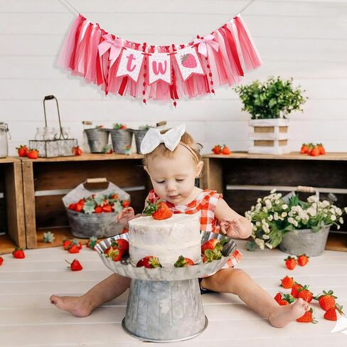 Strawberry 2nd Birthday High Chair Banner- Strawberry Themed Garland Decoration, Best Sweet Two Birthday Banner，Pink And Red Fairy Party Decoration， For Smash Cake Backdrop Photo Props Party Supplies in Kuwait