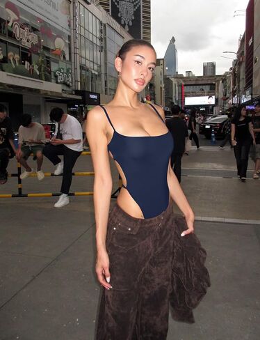 OQQ Women's Backless Bodysuit Adjustable Spaghetti Strap Thong Bodysuit Fully Lined Sexy Night Out Bodycon Top in Kuwait