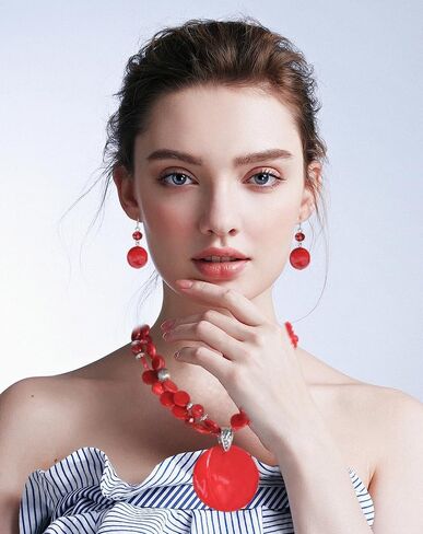 Statement Chunky Beaded Necklace and Earrings Set for Women Circle Shell Pendant Choker Necklace Set Costume Jewelry for Women in Saudi Arabia