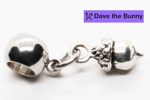 Dave The Bunny Acorn Charm لديكور المزرعة - ديكور مزرعة ريفي مع سحر من سبيكة معدنية لتزيين الشجرة ولمسات منزلية in Kuwait