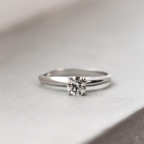 Natural Diamond Solitaire Ring in 14K White or Yellow Gold | 0.5–1.5 Carat Round Cut | F-G Color SI Clarity | Classic Engagement Ring for Women in Saudi Arabia