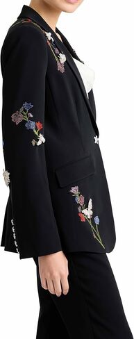 سترة Cinq à Sept النسائية Whispering Vines Cheyenne Blazer in Kuwait