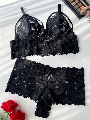 Women 2026 Plus Size Lace Lingerie Set 2 Piece Wireless Bra and Panty Set Soft Cup in Kuwait