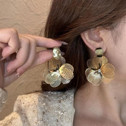 Double Layer Gold Flower Clip On Earrings for Women Hollow Ear Clips Non Pierced Zircon in Saudi Arabia