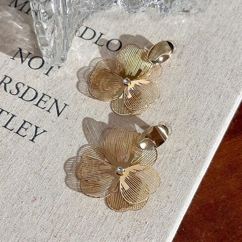 Double Layer Gold Flower Clip On Earrings for Women Hollow Ear Clips Non Pierced Zircon in Saudi Arabia