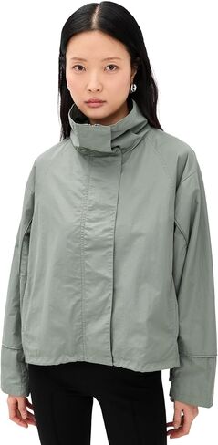 Lioness Women's Shoreline Windbreaker in Kuwait