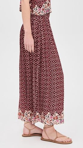 Women's Bella Skirt in Saudi Arabia