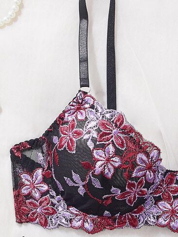 Sexy V-Neck Lingerie For Women Underwire Lingerie Set Sheer Push Up Foral Embroidery 3/4 Cup Bra And Panty Set in Saudi Arabia