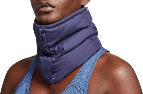 وشاح خفيف الوزن للنساء من Nike Aeroloft City Ready (أزرق (CD5908-498)/فضي، مقاس واحد) in Kuwait