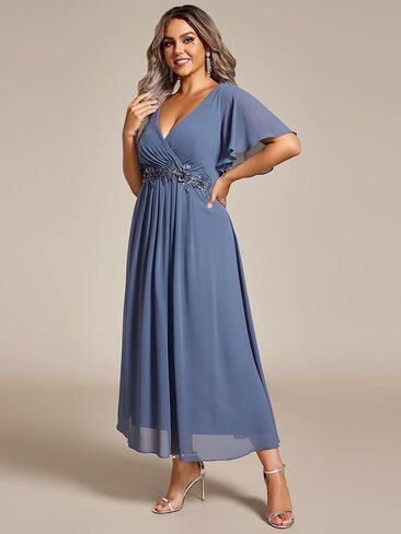 Ever-Pretty Plus Women's V-Neck Chiffon Maxi Plus Size Formal Wedding Guest Dress Applique A-Line Mother of Bride Dresses in Kuwait
