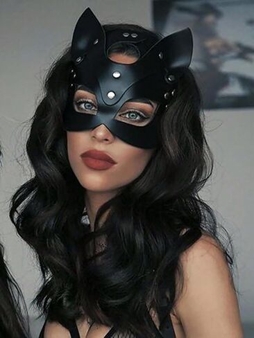 Women Faux Leather Mask with Alloy, Adjustable Fashion Face Mask for Masquerade, Gothic Punk Festival Costume Accessory(Head 20.5–26.4 in) in Saudi Arabia