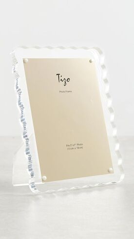 Women's Lucite Frame Wave Design Clear 5x7 in Saudi Arabia