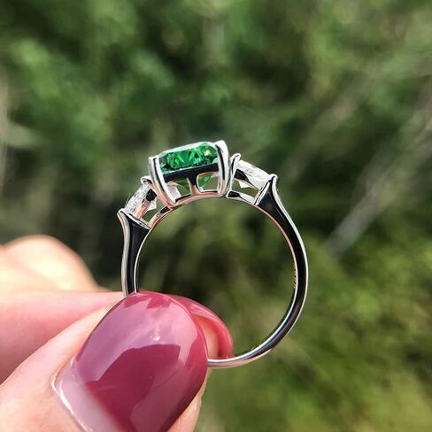 4ct Green Moissanite Ring Women Anniversary Rings S925 Silver 8x10MM Ice cut Big Moissanite Diamonds Rings Eternity Jewelr in Kuwait