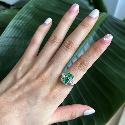 4ct Green Moissanite Ring Women Anniversary Rings S925 Silver 8x10MM Ice cut Big Moissanite Diamonds Rings Eternity Jewelr in Kuwait