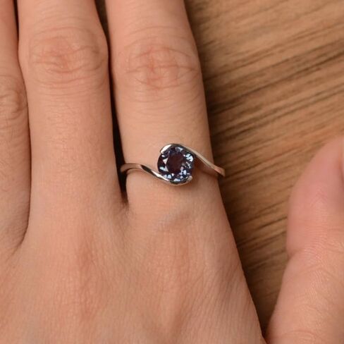 Simple Anniversary Ring Blue Synthetic Gemstone Solitaire Ring for Women Party Casual Daily Wear Thin Promise Ring in Kuwait