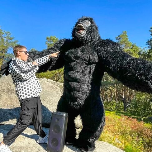 8.5ft Giant Inflatable Gorilla Costume for Adults Funny Blow Up Ape Mascot Suit Halloween Cosplay Fancy Outfit in Saudi Arabia